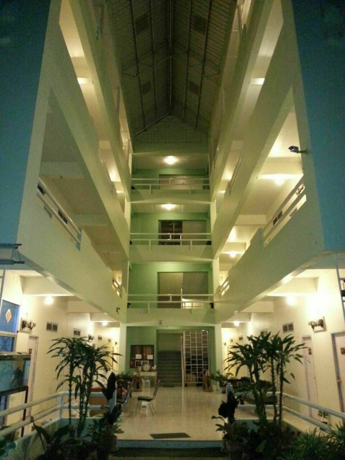 Lamphun Place Hotel Exterior foto